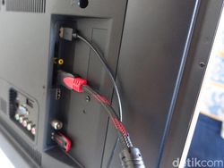 TV Pintar TCL Bergaya Ramping dan Kaya Fitur