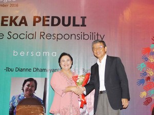 Dianne Dhamayanti, dari Buka Toko Pakaian di Pasar Cikarang Hingga Diakui UNESCO