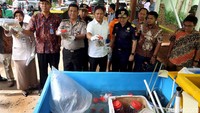 Budidaya benih lobster ini melanggar UU No 32 Tahun 2004 tentang Perikanan jo Permen Kelautan dan Perikanan RI No 1 Tahun 2015 tentang Penangkapan Lobster, Kepiting dan Rajungan.
