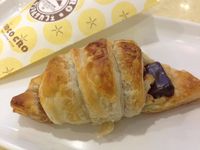 <i>St. Marc Cafe</i>: Bersantai Menikmati <i>Banana Walnut Chococro</i> dan Parfait Segar