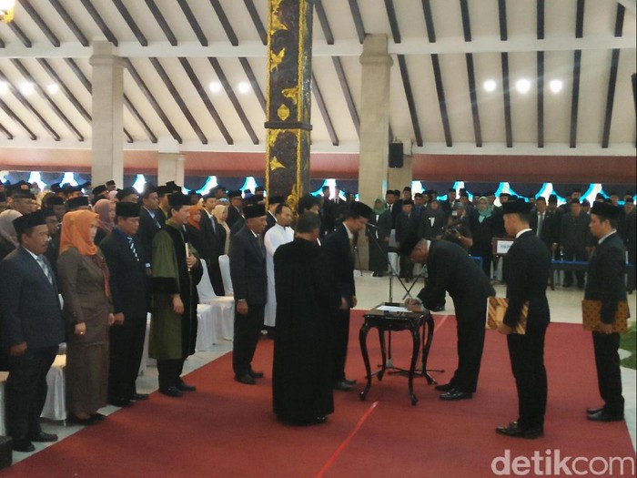 1.100 PNS Pemkab Malang Dimutasi