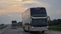 Sedangkan untuk First Executive Class, secara prinsip fasilitas yang diberikan memang sama, yakni memiliki soliter LCD on seat.