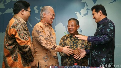 Menko Darmin dan Mendag Luncurkan Izin Online