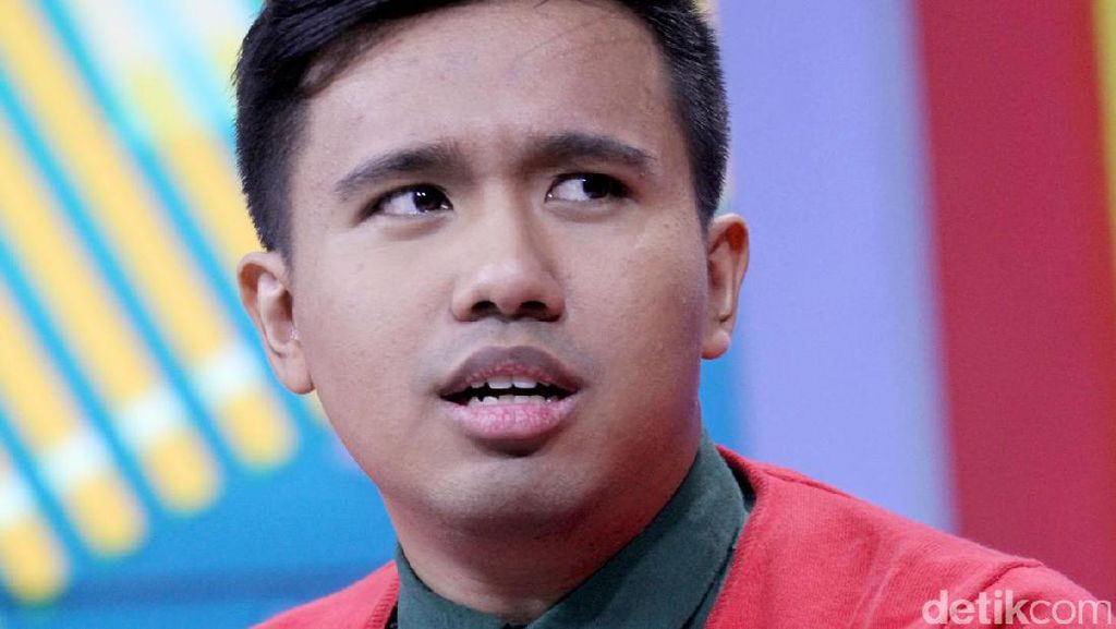 Foto dengan Iqbaal Ramadhan, Joshua Suherman Malah Tag Kiki eks CJR Foto dengan Iqbaal Ramadhan, Joshua Suherman Malah Tag Kiki eks CJR
