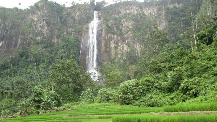 Air terjun di Asahan