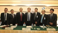 Dengan pengalihan saham ini maka komposisi pemegang saham bank setelah RUPSLB adalah masing-masing J Trust Co Ltd sebesar 95,87%, Group Lease Holdings Pte Ltd sebesar 3,12%, JTrust Investments Indonesia sebesar 1% dan publik sebesar 0,03%.