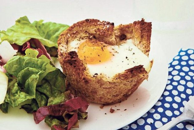 Punya Roti Tawar dan Telur? Yuk, Bikin Egg Cup Ini Buat Sarapan!