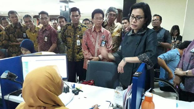Menkeu Sri Mulyani blusukan di Kantor Perbendaharaan Negara