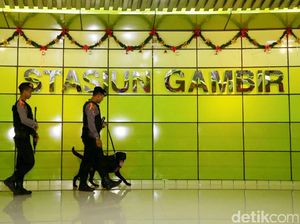 Ada Demo, Penumpang Stasiun Gambir Bisa Naik dari Jatinegara