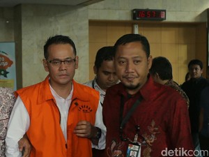 Berada di Luar Negeri Sebelum OTT, Fahmi: Saya Bukan Buron!