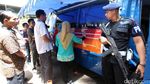 Mobil Penukaran Uang Rupiah Baru Diserbu di DPR