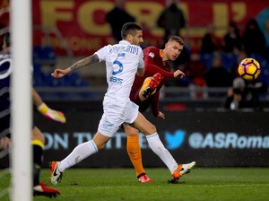 Tertinggal Lebih Dulu, Roma Atasi Chievo 3-1