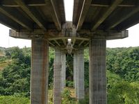  Tinjau Jembatan Cisomang, Menteri Basuki: Pergeserannya 57 Cm tapi Masih Aman
