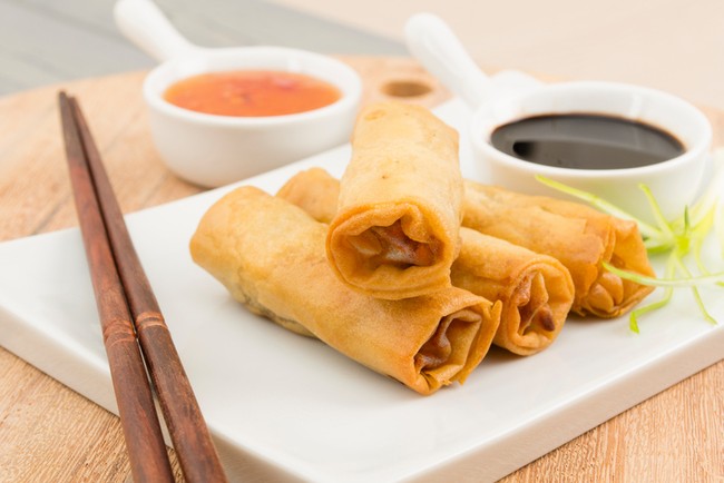 Enaknya Sore Ini Bikin Lumpia Udang yang Gurih Renyah