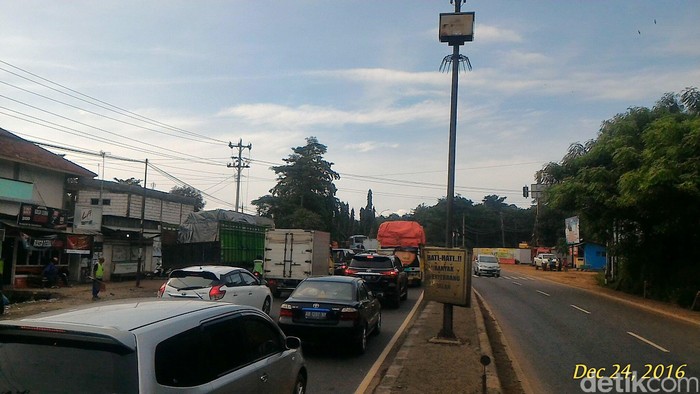 Mudik Natal dan Tahun Baru, Horor Brexit Terjadi di Batang Pagi ini