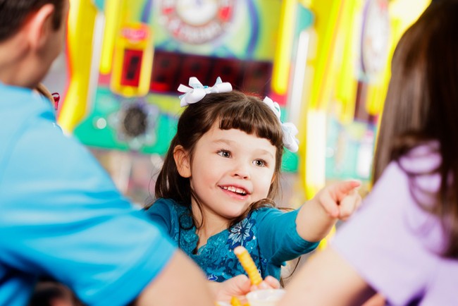 Di 5 Restoran Ini, Anak-anak Bisa Makan Sambil Bermain Asyik