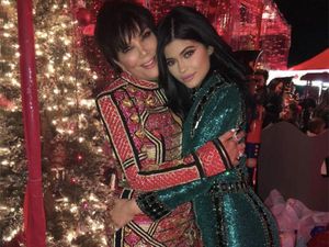 Foto: Melihat Kembali Gaya Busana Kardashian-Jenner Saat Rayakan Natal