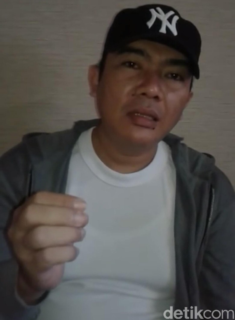 Viral di Medsos, Pria ini Tiru Ucapan Ahok Soal Surat Al Maidah Ayat 51 Viral di Medsos, Pria ini Tiru Ucapan Ahok Soal Surat Al Maidah Ayat 51