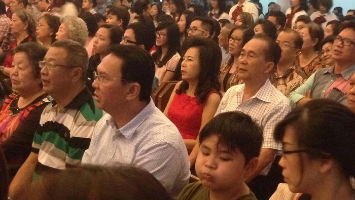 Ahok Melaksanakan Misa Natal di GKY Pluit
