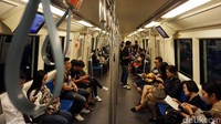 Sedikitnya ada tiga moda transportasi berbasis rel yang bisa dinikmati oleh semua orang yang ada di Bangkok, termasuk para wisatawan. Ada Airport Link, MRT dan BTS (Skytrain).