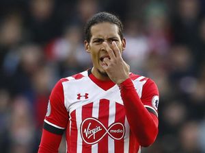 Gerrard Dukung Liverpool Rekrut Van Dijk