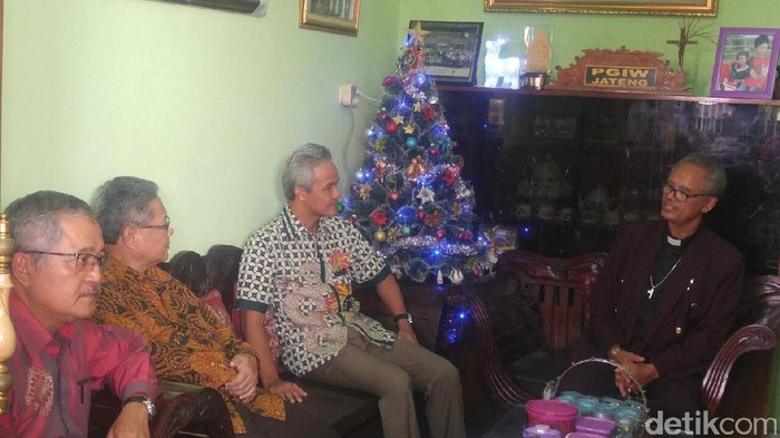 Warga Muslim di Kampung ini Bantu Umat Nasrani di Hari Natal