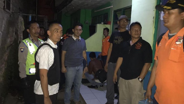 Polisi Geledah Rumah 3 Teroris Jatiluhur di Padalarang