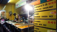 Disana tersedia sangat banyak restoran yang menyajikan masakan melayu dan timur tengah yang tentunya halal untuk dinikmati.
