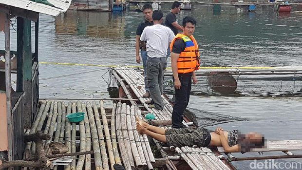 Teroris terpaksa ditembak karena melawan petugas saat digerebek.