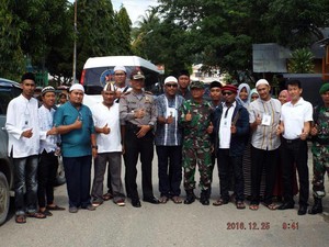 Damainya Natal di Sumba Barat, Umat Beragama Lain Ikut Jaga Gereja