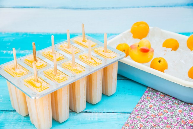 Sore Ini Enaknya Bikin Es Loli Rujak yang Segar