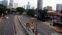Lalu lintas di Mampang tampak lancar.