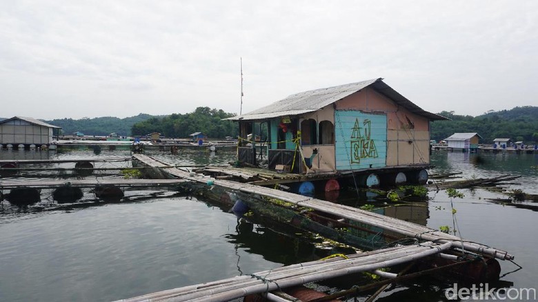 Teroris Jatiluhur Didoktrin oleh Teroris Cigondewah pada Tahun 2013 Teroris Jatiluhur Didoktrin oleh Teroris Cigondewah pada Tahun 2013