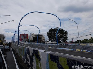 Beton Jembatan Pelangi Menganga, Ridwan Kamil: Jangan Khawatir, Aman