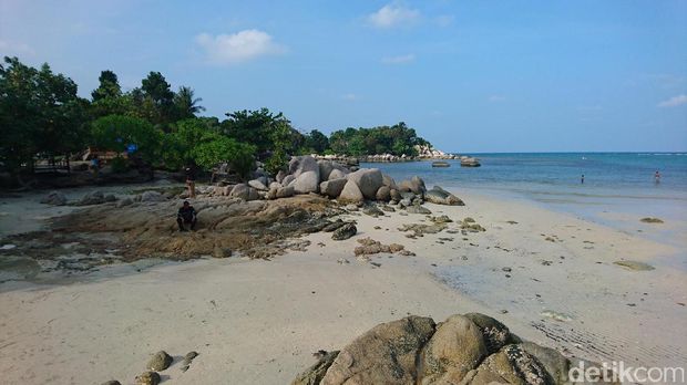 Pantai indah ini jadi favorit saat liburan (Masaul/detikTravel)