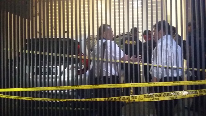 Cari Sampel Sidik Jari, Tim DVI Polri Datangi Rumah Ir Dodi