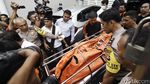 Polisi Evakuasi Jenazah Korban Perampokan di Pulomas