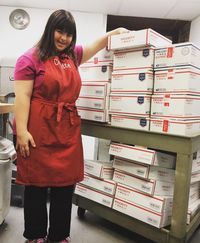 Gadis Penyandang <i/>Down Syndrome</i> Ini Sukses Membuka Bakery Sendiri