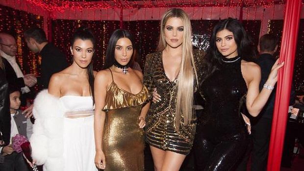 Kylie Jenner Jadi Orang Terkaya ke-2 Setelah Kim Kardashian