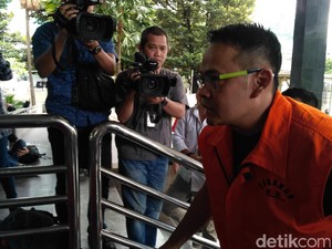 Usai Dijenguk Inneke Koesherawati, Fahmi Darmawansyah Diperiksa KPK