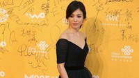 Meski tak lagi muda, Song Hye Kyo masih tetap aktif main drama Korea Selatan. Feng Li/Getty Images/detikFoto.
