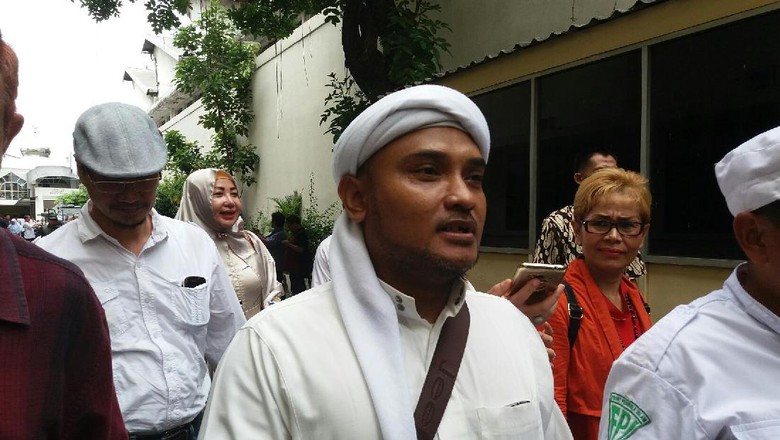 JK Sebut Habib Rizieq Tak Dilarang Pulang, PA 212: Harus Diamini Presiden JK Sebut Habib Rizieq Tak Dilarang Pulang, PA 212: Harus Diamini Presiden