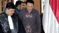 Ahok hadir dengan mengenakan batik Truntum Mangkoro. Bagus Indahono/Pool/detikFoto.