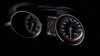 Untuk varian RS, Swift ini mengusung mesin BOOSTERJET direct-injection turbo 1.0 liter. Mesin dikawinkan dengan transmisi otomatis 6 percepatan. Swift dibekali dengan fitur keamanan berupa sistem mitigasi tabrakan, Dual Sensor Brake Support (DSBS) yang dilengkapi kamera dan sensor laser dan high beam assist yang secara otomatis mengaktifkan lampu high beam atau low beam tergantung kendaraan di sekitar.Foto: Suzuki