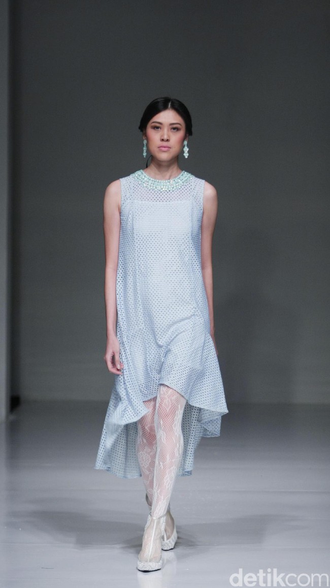 Koleksi Votum by Sebastian Gunawan mengusung tema Shades of Mind di IPMI Trend Show 2017. The Hall Lt. 8, Senayan City. Jakarta. [Foto: Mohammad Abduh/Wolipop]