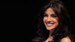 Priyanka Chopra vs Deepika Padukone, Siapa Lebih Seksi?