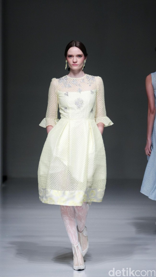 Koleksi Votum by Sebastian Gunawan mengusung tema Shades of Mind di IPMI Trend Show 2017. The Hall Lt. 8, Senayan City. Jakarta. [Foto: Mohammad Abduh/Wolipop]