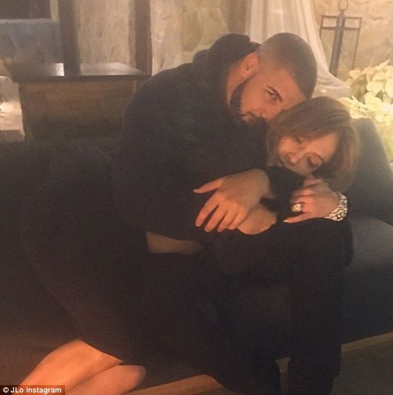 Dekat dengan J.Lo, Drake Kepergok Kencan dengan Bintang Porno Dekat dengan J.Lo, Drake Kepergok Kencan dengan Bintang Porno
