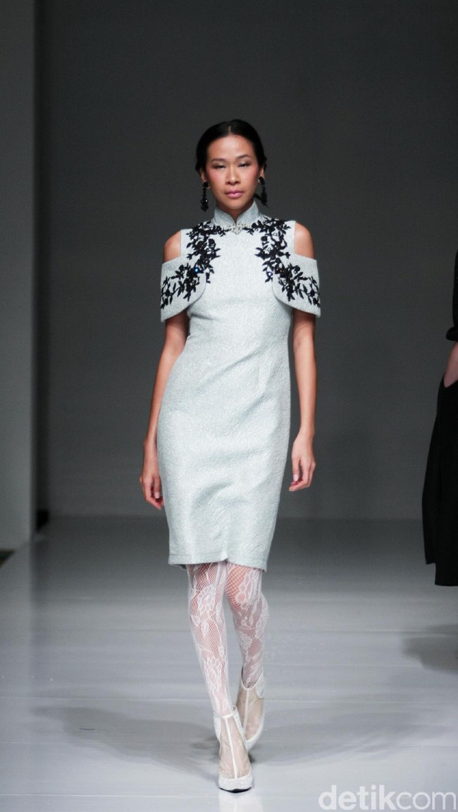 Koleksi Votum by Sebastian Gunawan mengusung tema Shades of Mind di IPMI Trend Show 2017. The Hall Lt. 8, Senayan City. Jakarta. [Foto: Mohammad Abduh/Wolipop]