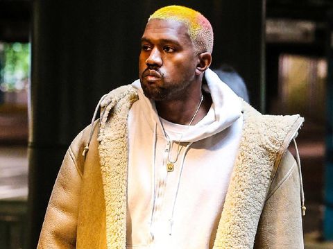 Setelah Pirang, Kanye West Tampil dengan Rambut Pelangi